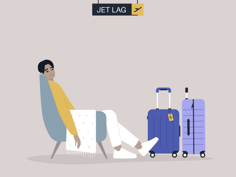 Illustration eines männlichen Charakters, der müde auf einem Sessel sitzt. Vor ihm stehen zwei Koffer und über ihm eine Anzeige mit dem Wort „Jetlag“ und einem Flugzeugsymbol.